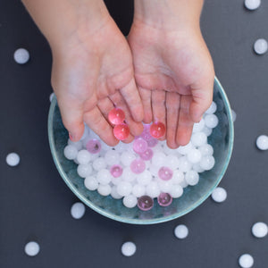 Water beads NZ white and pink in a bowl