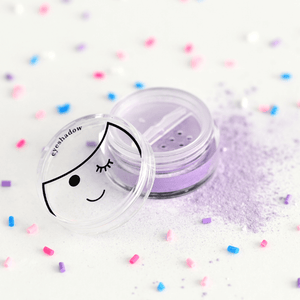 Natural kids eyeshadow in purple 