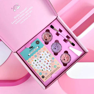 Inside view of Nisha kids play makeup set